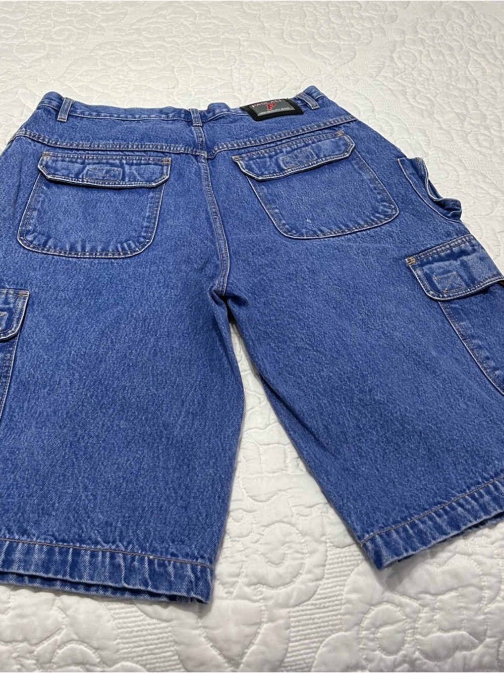 Pascali Vintage Cargo Denim Shorts in Medium Blue - Picture 4 of 8